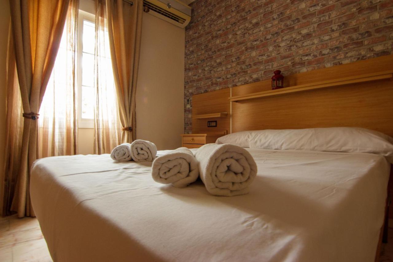 Rentalsevilla Centrico Apartamento Junto Al Guadalquivir Con Parking Coche Mediano ภายนอก รูปภาพ