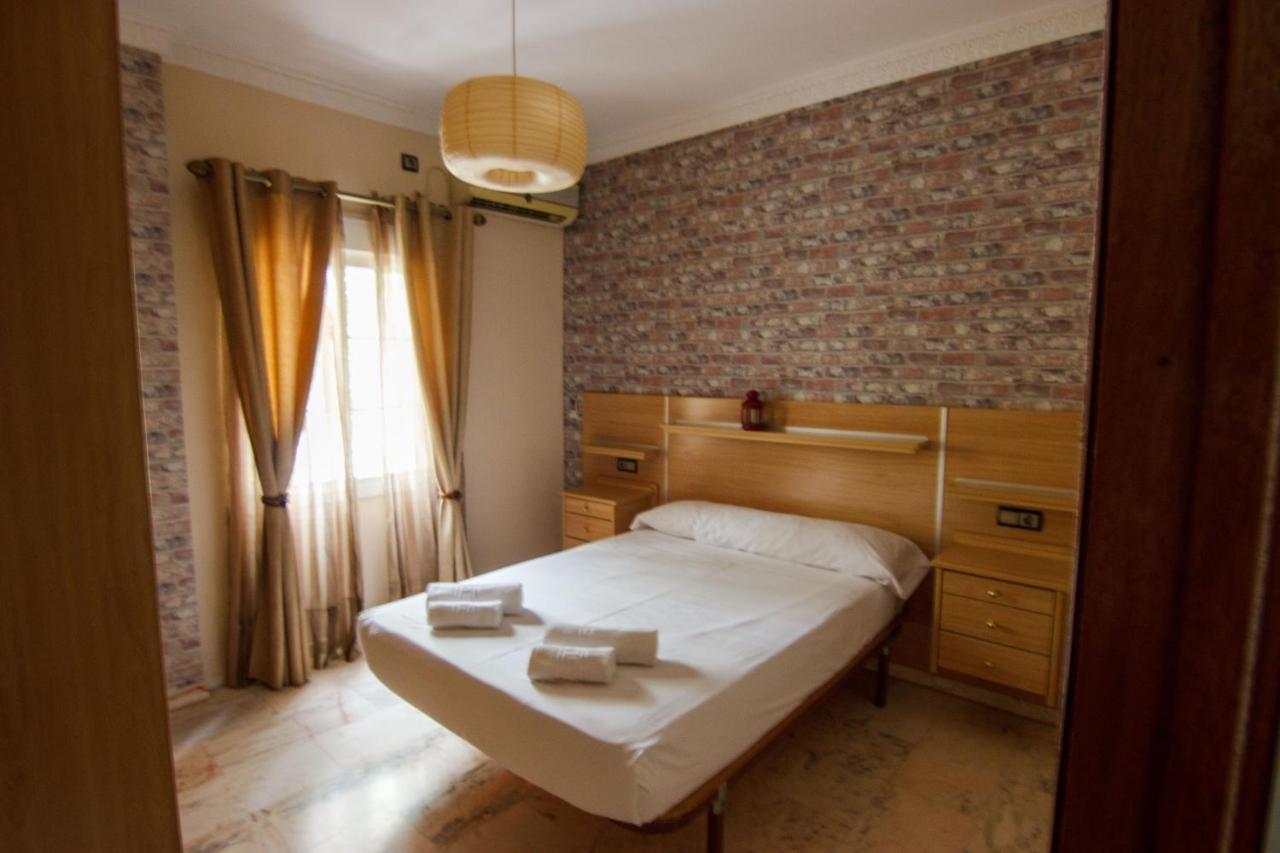 Rentalsevilla Centrico Apartamento Junto Al Guadalquivir Con Parking Coche Mediano ภายนอก รูปภาพ