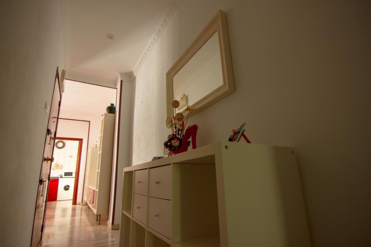 Rentalsevilla Centrico Apartamento Junto Al Guadalquivir Con Parking Coche Mediano ภายนอก รูปภาพ